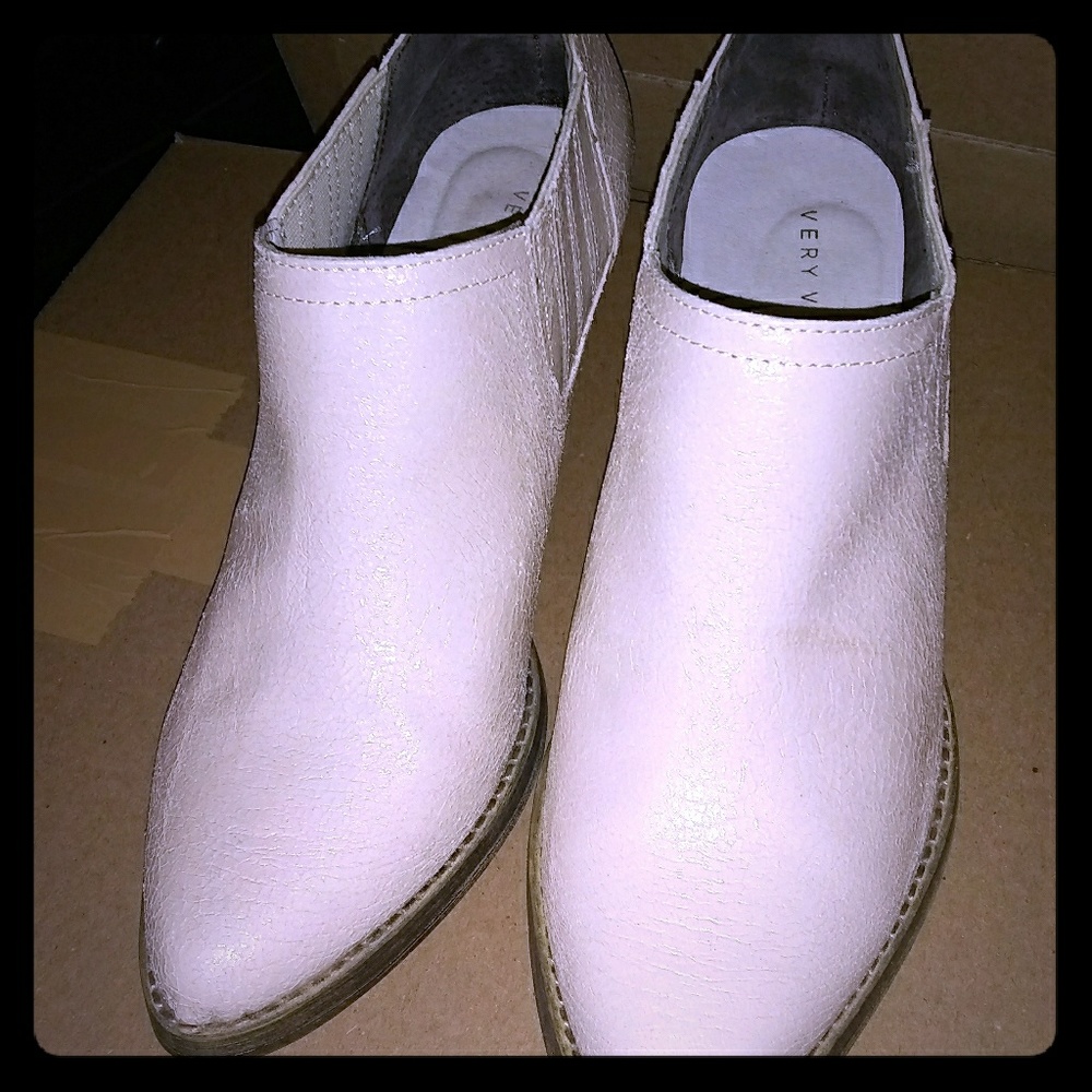 Women's Very Volatile western style shoe sz 8 1/5